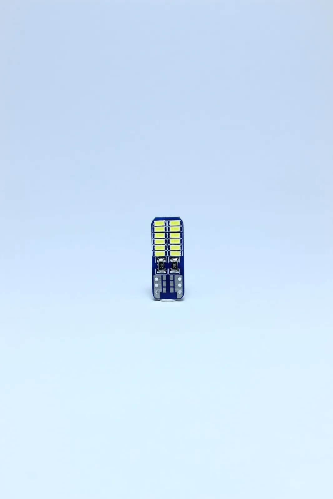 T10 24-SM Short White 1PC