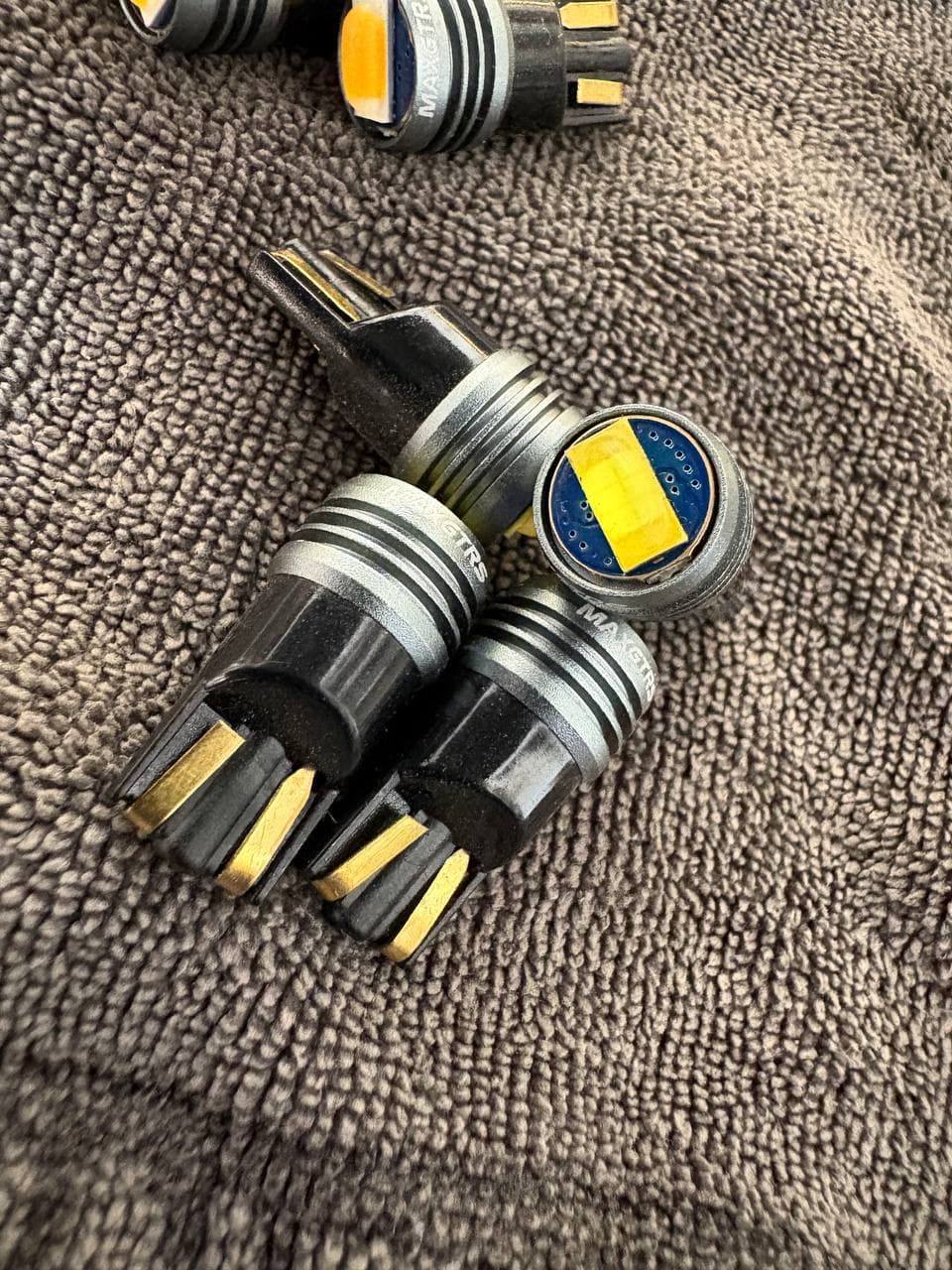 T10 M1 - 3776 - White DC10-60V (1PC)