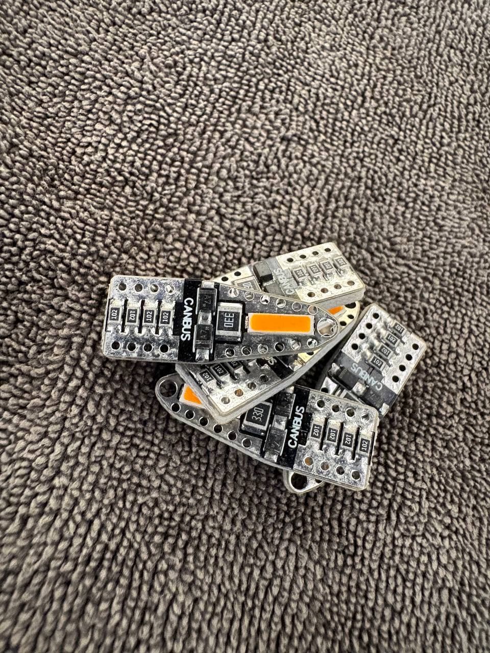 T10 M2 3690 - Orange DC 12-14V (1PC)