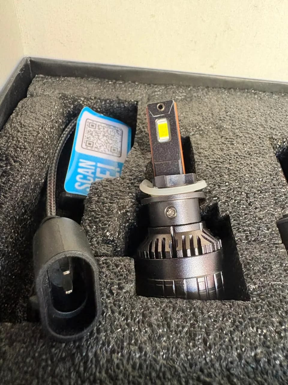 880 L1 55W 15K LM XV (PKG)
